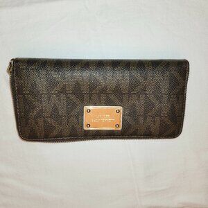 Michael Kors Leather Wallet